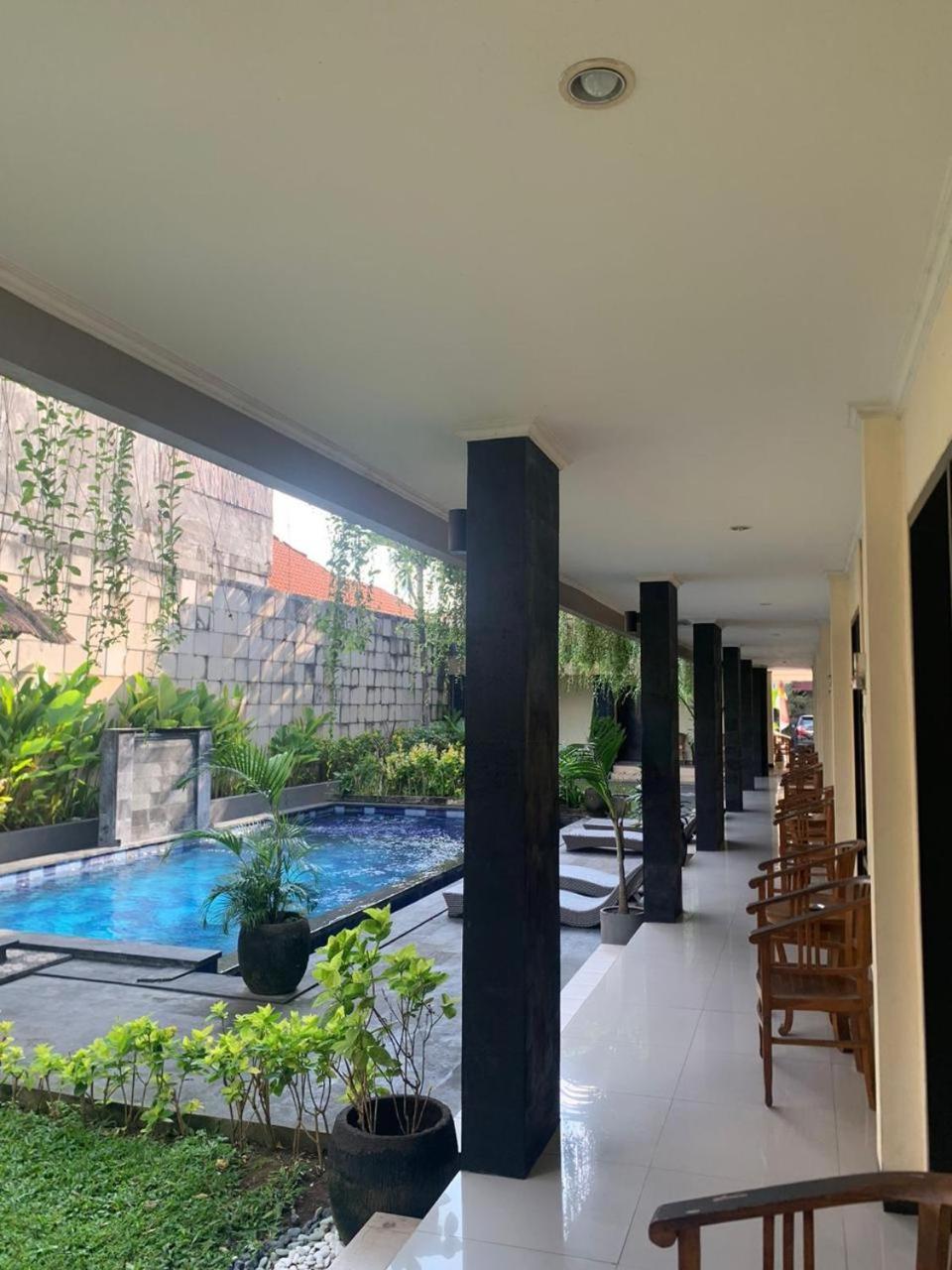 Mansu Hotel And Spa Legian Kuta  Exterior photo